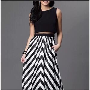 BETSY ADAM SHEER WAIST FORMAL MIDI DRESS, SIZE 4, BLACK & WHITE CHEVRON BOTTOM